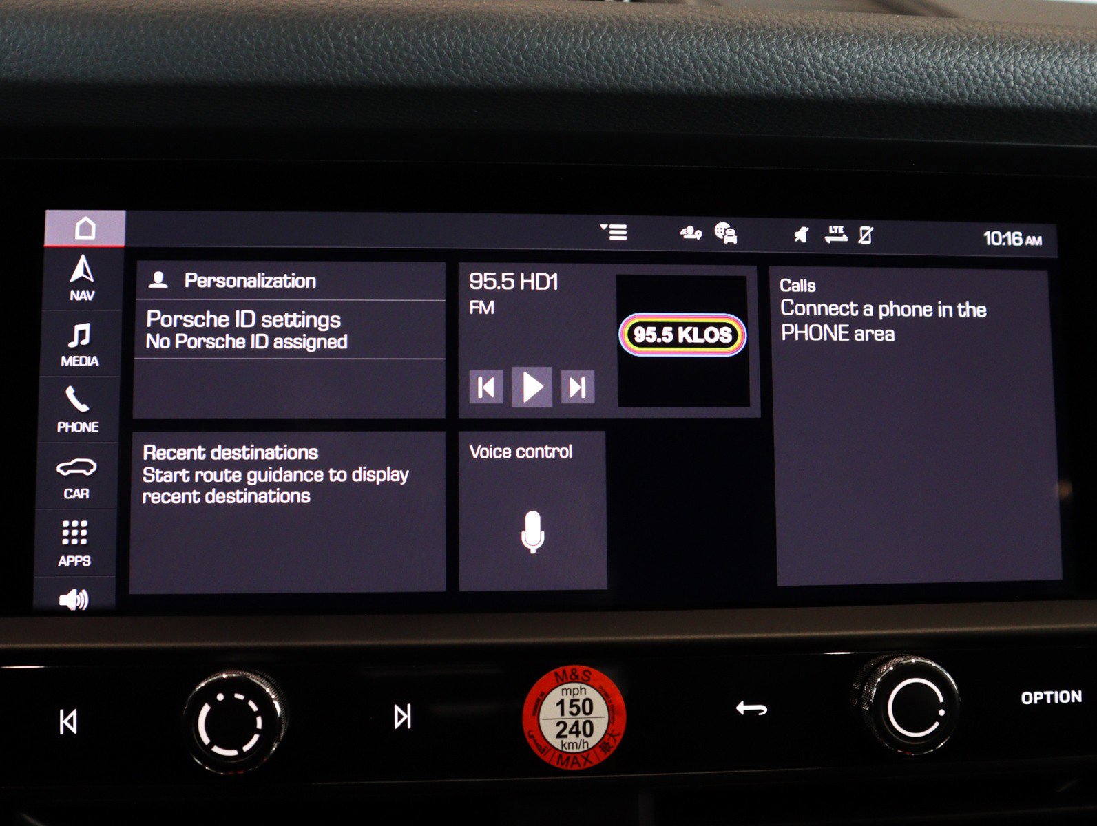 Used 2025 Porsche Macan image 17