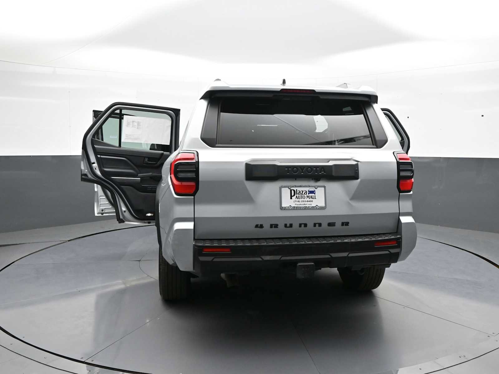 Certified 2025 Toyota 4Runner SR5 AWD/4WD image 47