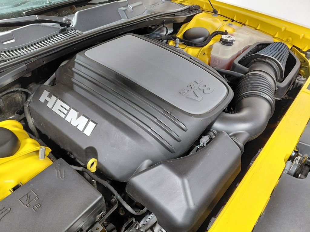 Certified 2017 Dodge Challenger R/T w/ Quick Order Package 22P T/A image 30