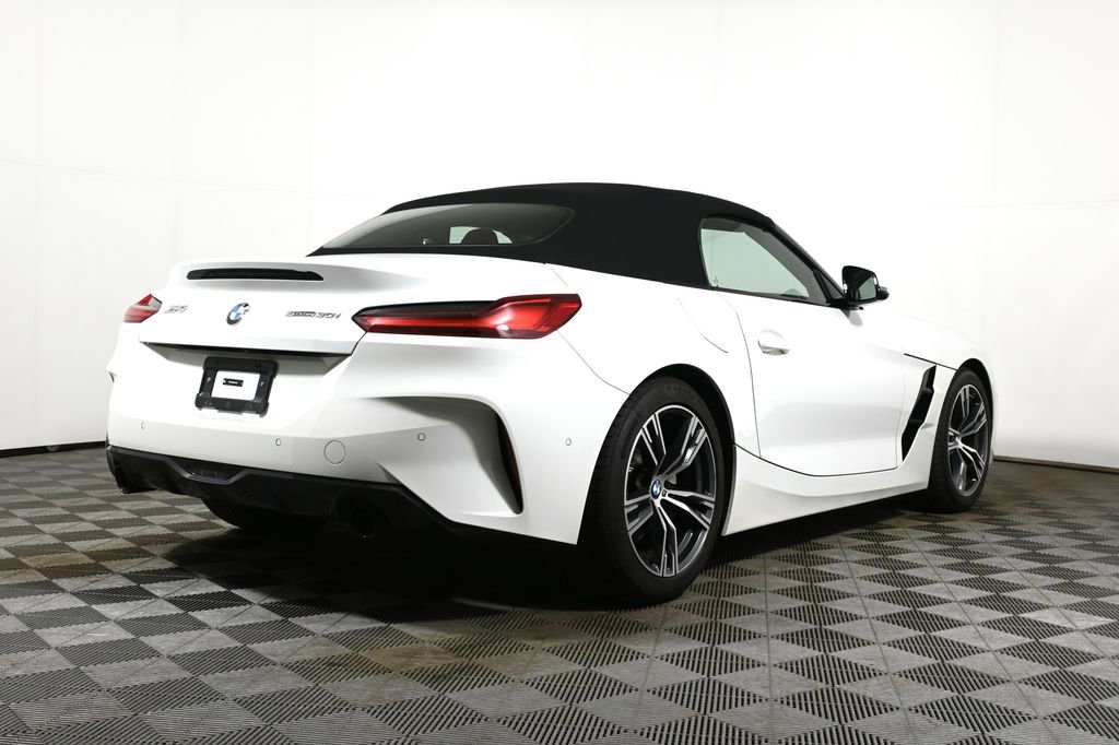 Certified 2024 BMW Z4 sDrive30i w/ Premium Package image 8