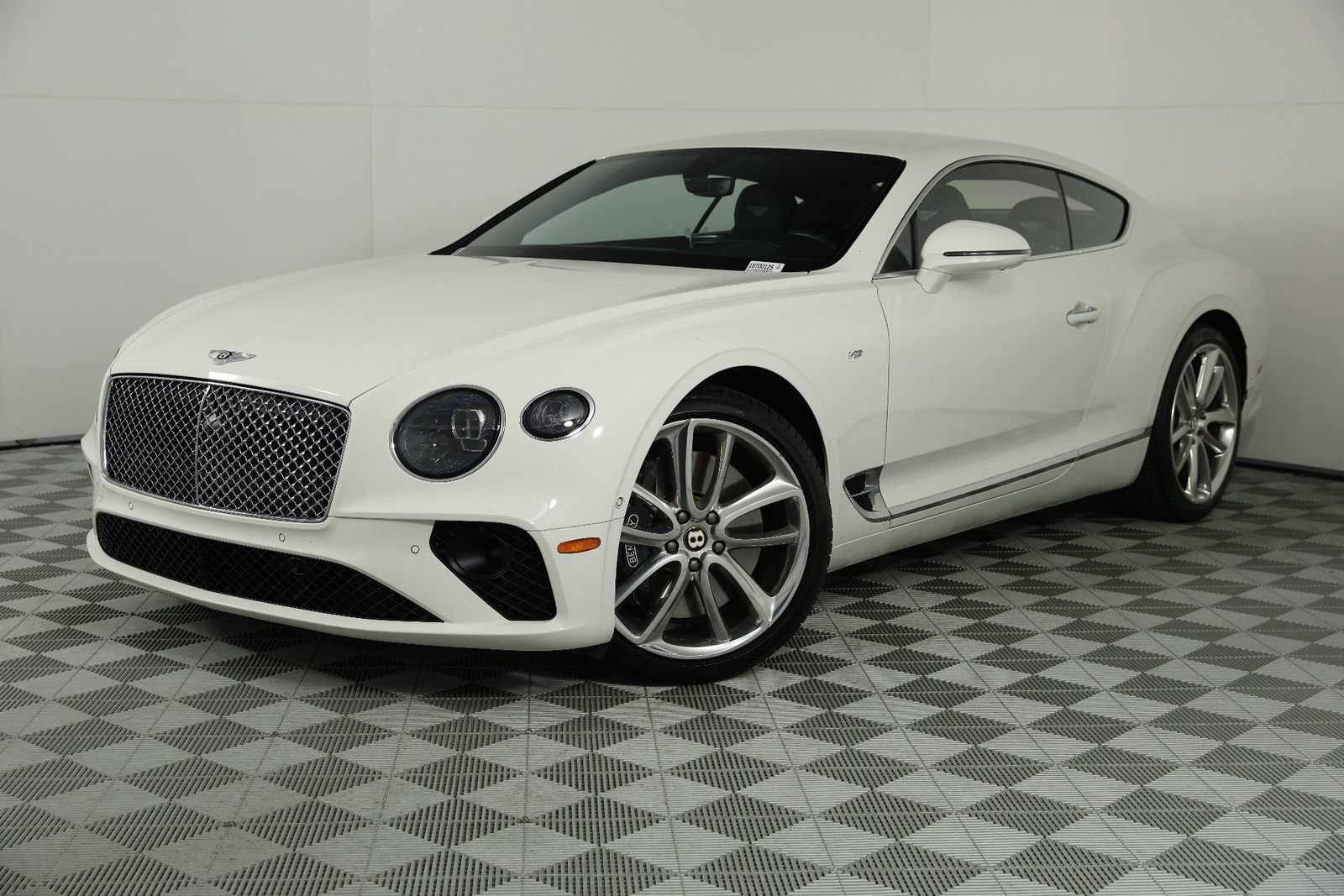 Used 2020 Bentley Continental GT image 41
