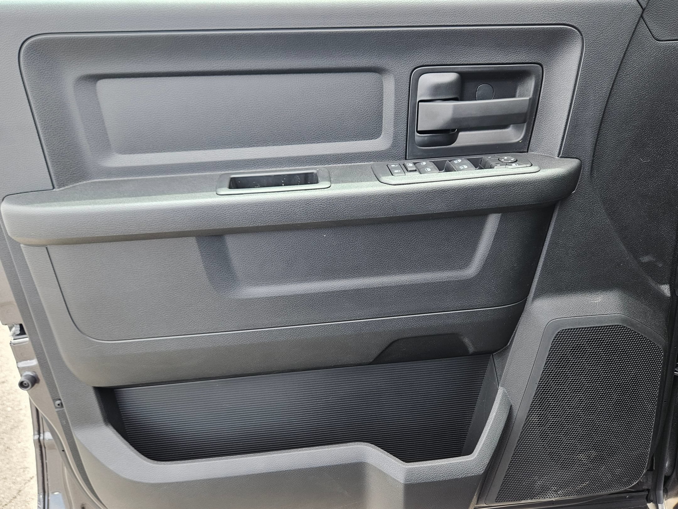 New 2026 RAM 3500 Tradesman AWD/4WD image 15