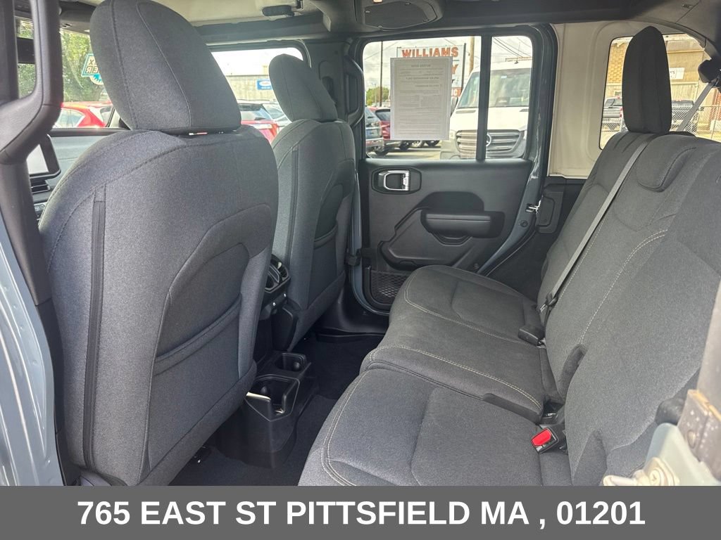 Used 2024 Jeep Wrangler Unlimited Sport AWD/4WD image 14
