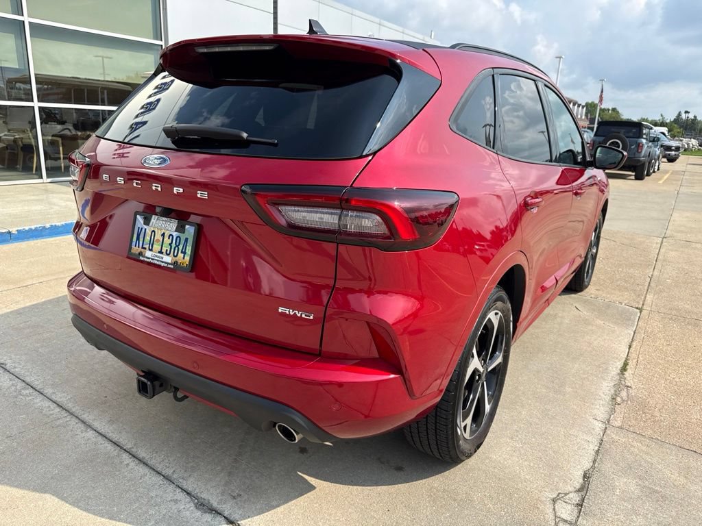 Used 2023 Ford Escape ST-Line Select w/ Tech Pack #2 AWD/4WD image 5