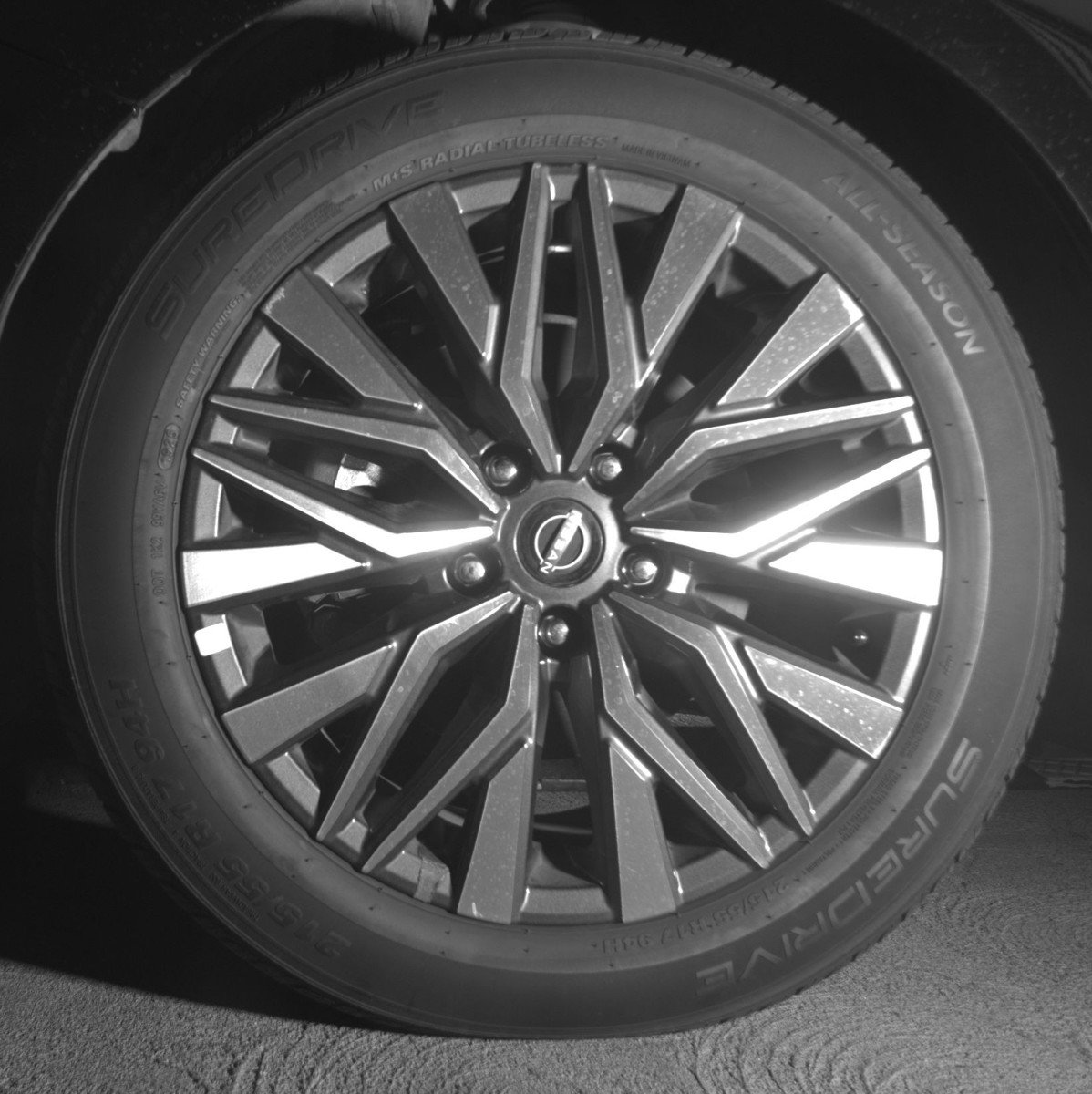 Used 2025 Nissan Altima 2.5 SV FWD image 12