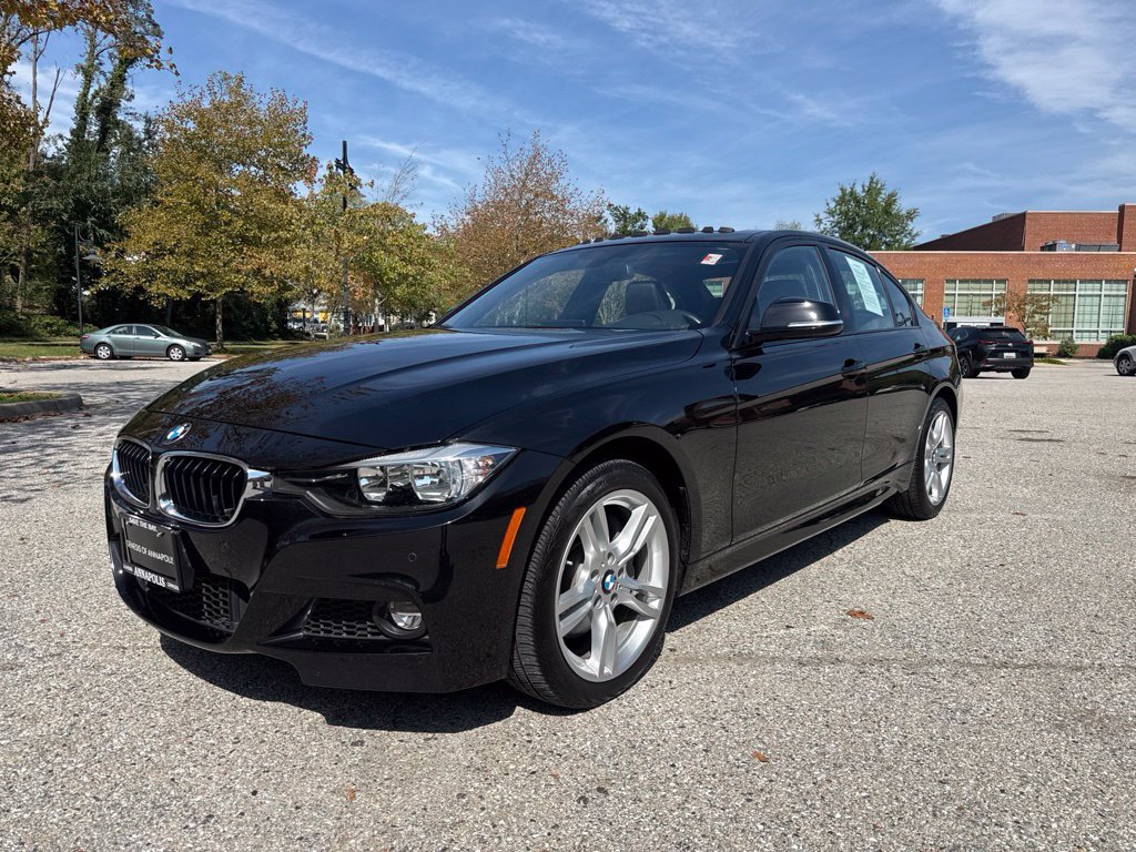 Used 2017 BMW 330i xDrive Sedan AWD/4WD image 5