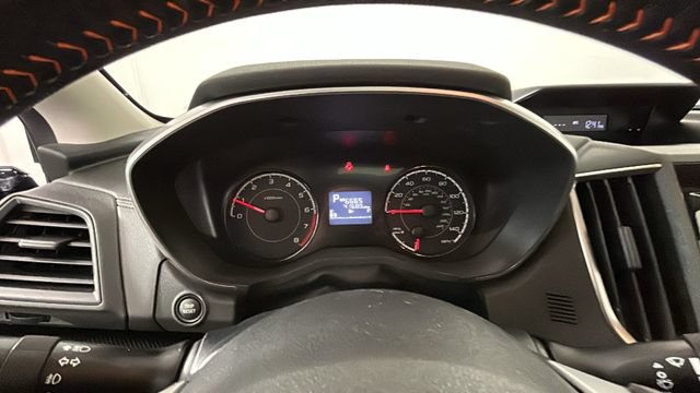 Used 2019 Subaru Crosstrek 2.0i Premium w/ Moonroof Package AWD/4WD image 17