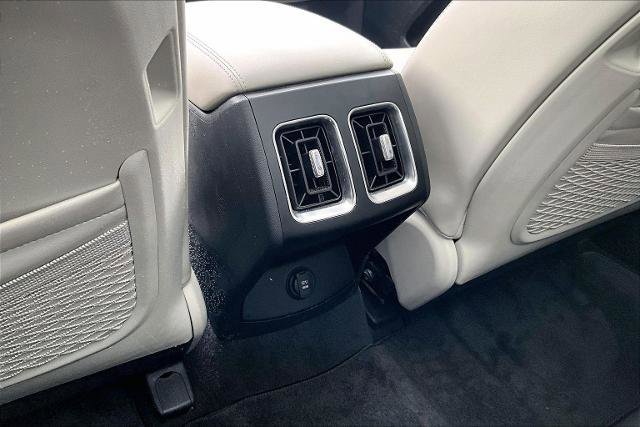 Used 2024 Kia Sorento S w/ Panoramic Sunroof Package image 10