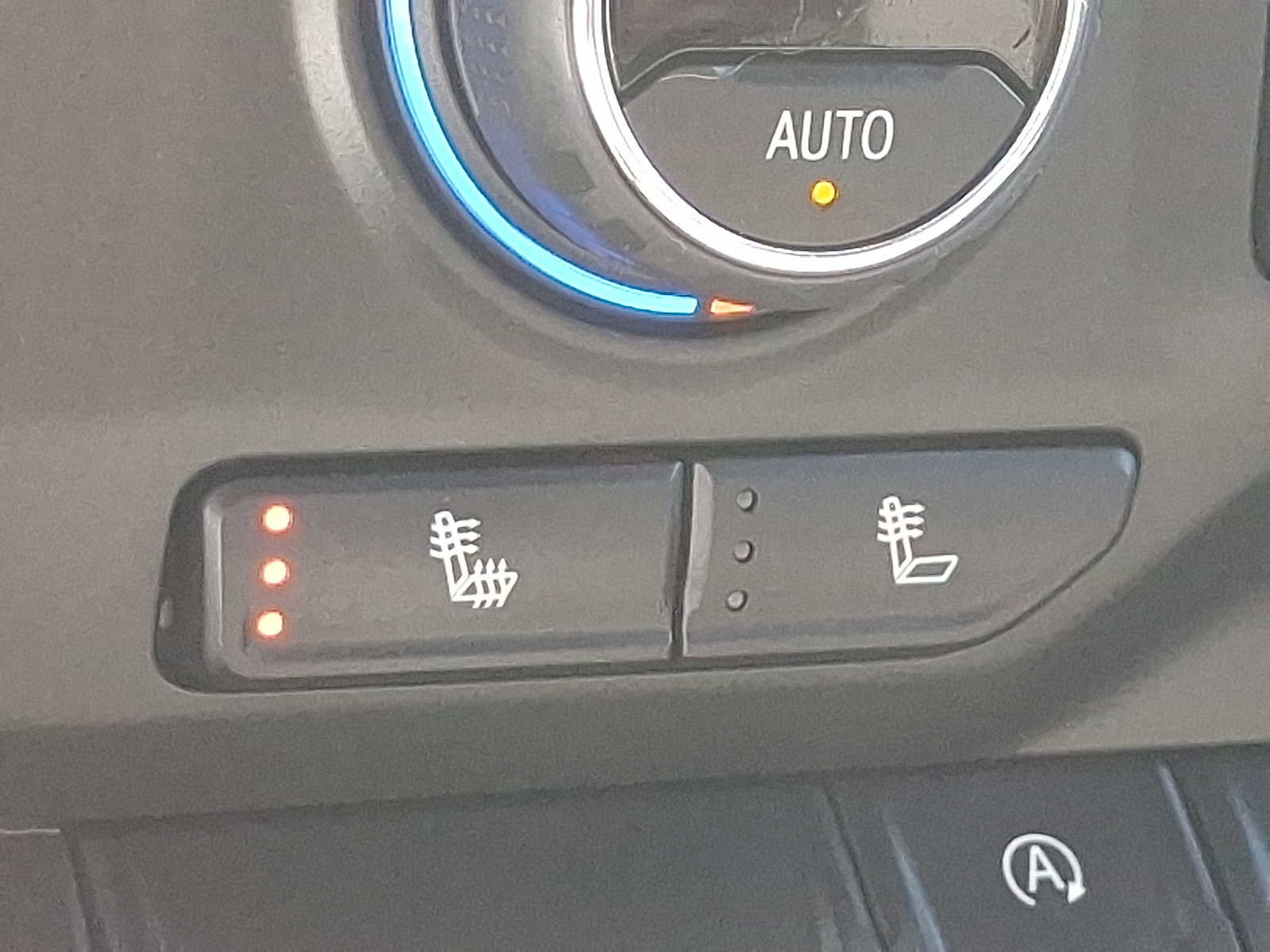 Used 2021 Chevrolet Silverado 1500 LT image 22