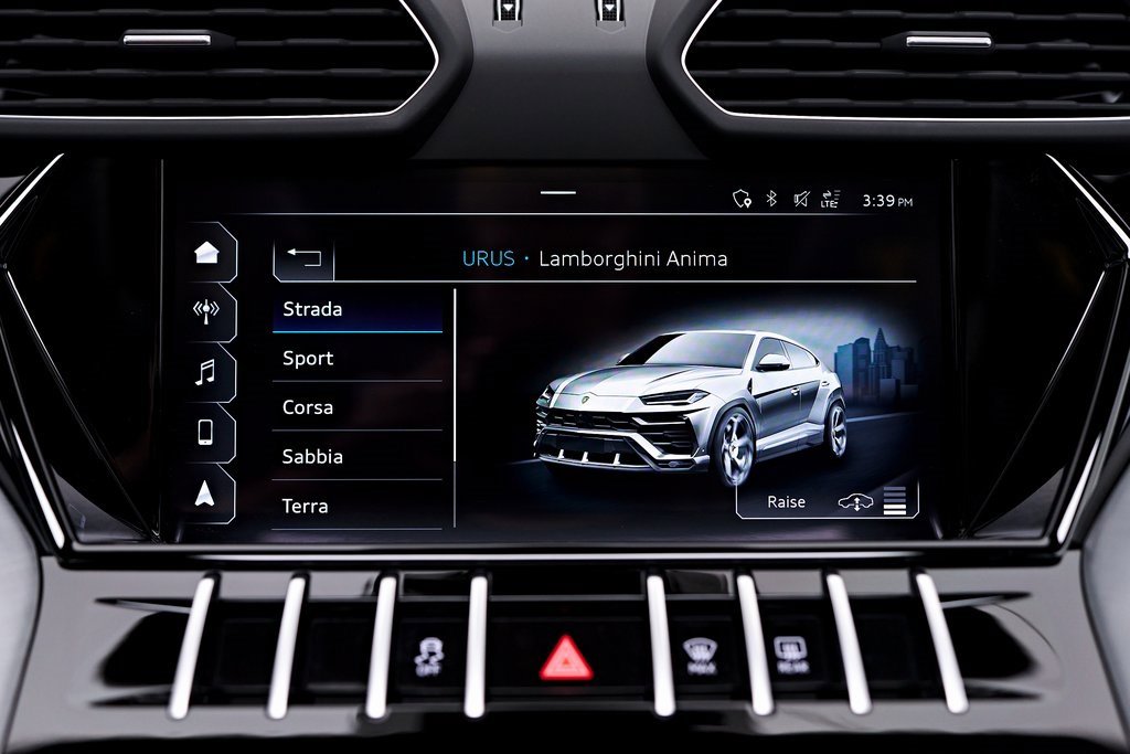 Used 2021 Lamborghini Urus image 81