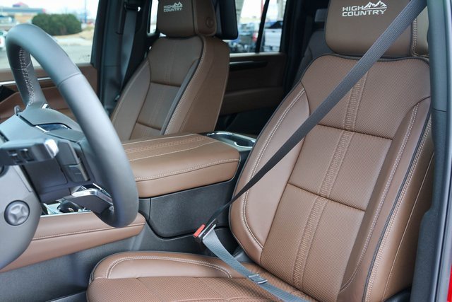 New 2026 Chevrolet Suburban High Country image 16