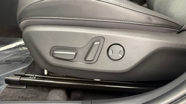 Used 2024 Kia Niro Wind w/ Wind Preserve Package FWD image 13