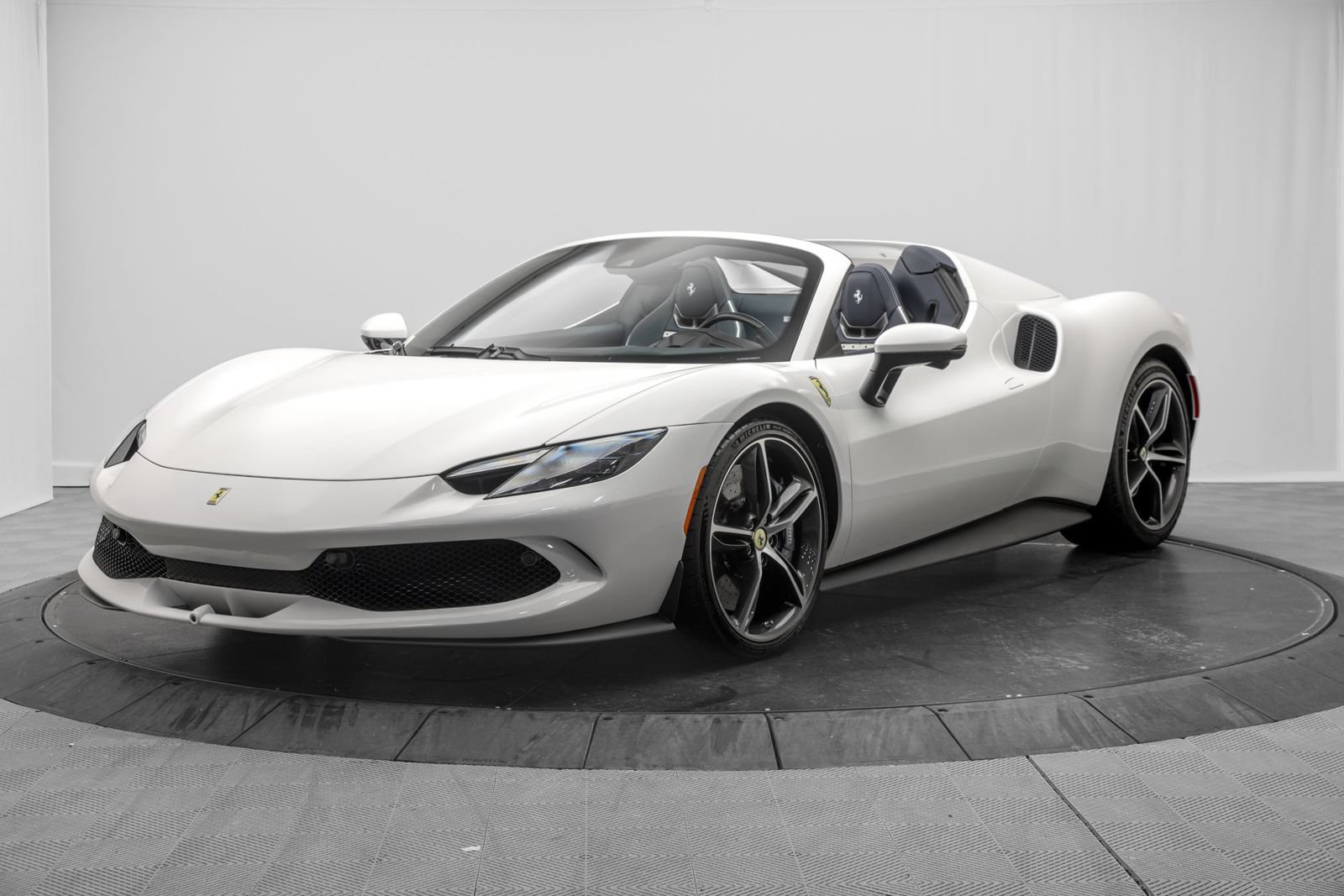 Used 2026 Ferrari 296 GTS RWD image 3
