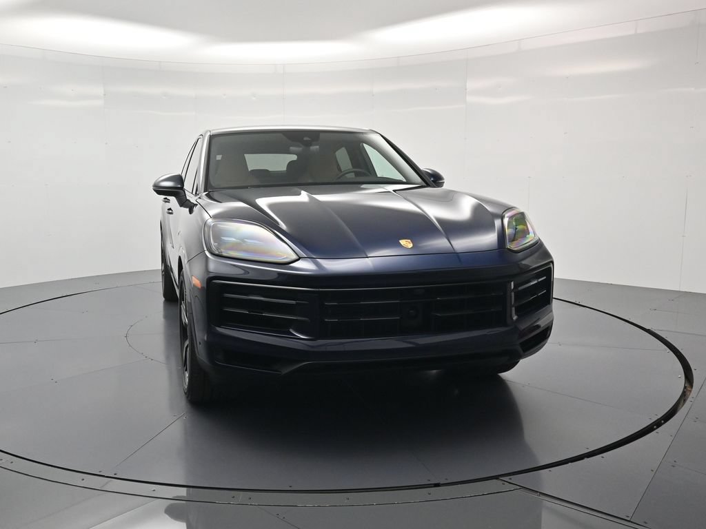 Certified 2025 Porsche Cayenne Coupe AWD/4WD image 47