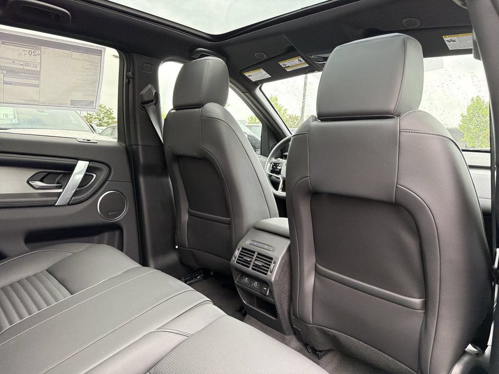 New 2026 Land Rover Discovery Sport Landmark AWD/4WD image 15