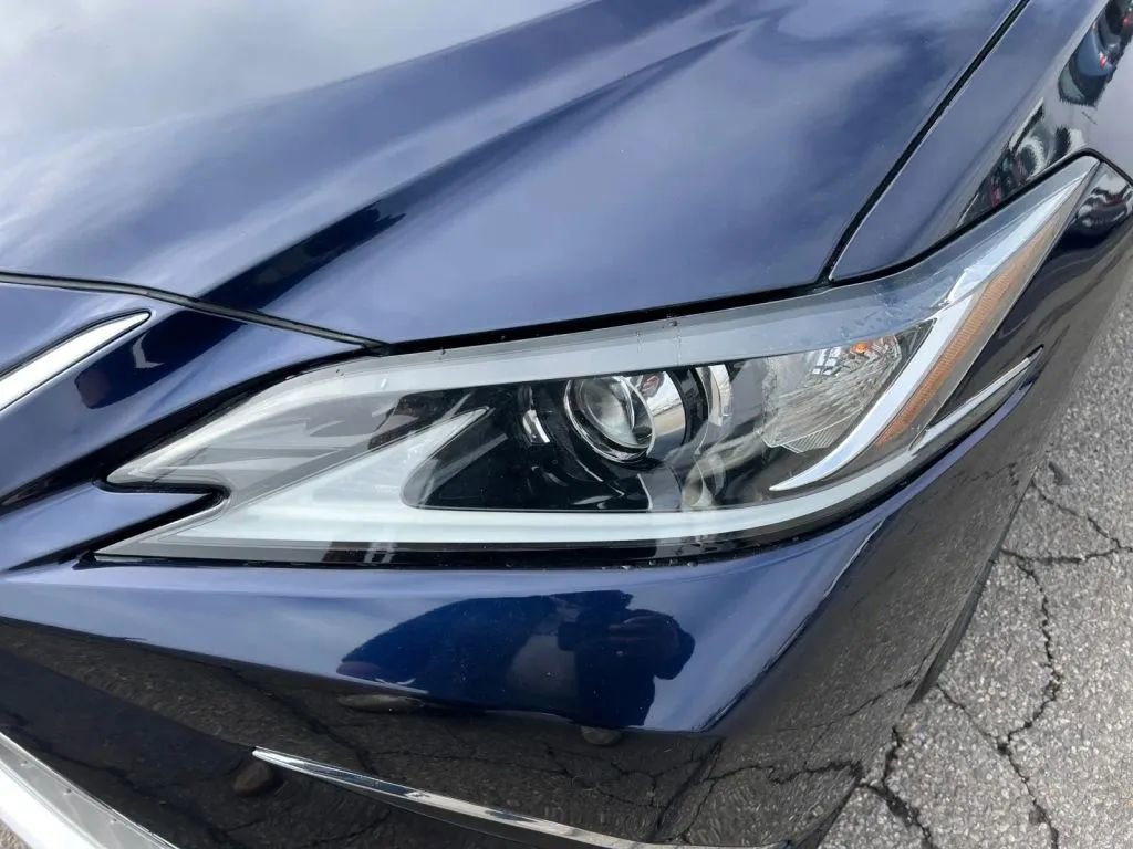 Used 2021 Lexus ES 350 w/ Premium Package image 29