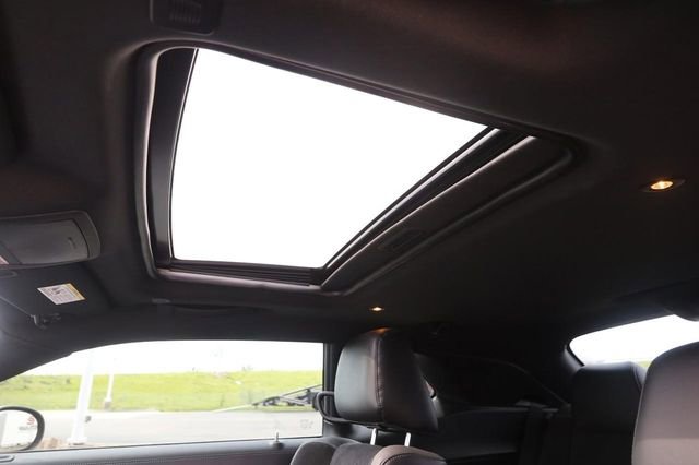 Used 2023 Dodge Challenger R/T w/ Plus Package image 8