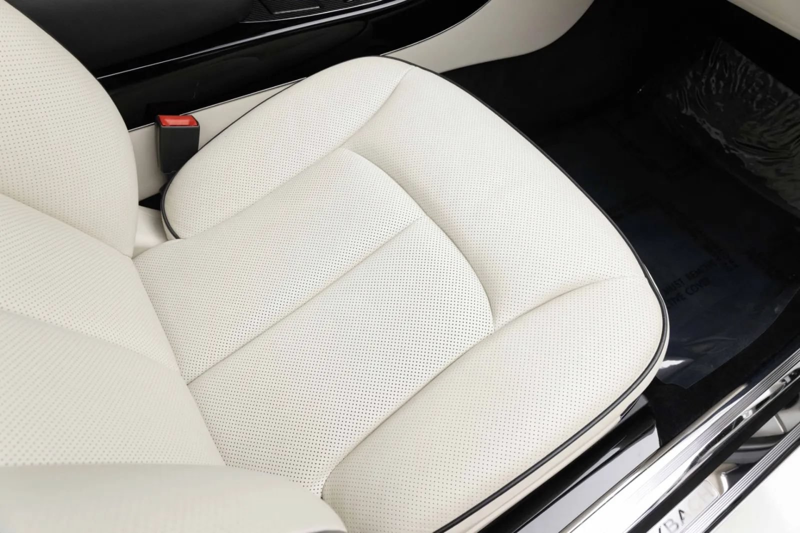 Used 2009 Maybach 62 S RWD image 28