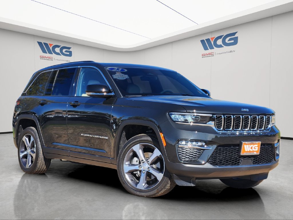 Used 2023 Jeep Grand Cherokee Limited AWD/4WD image 2