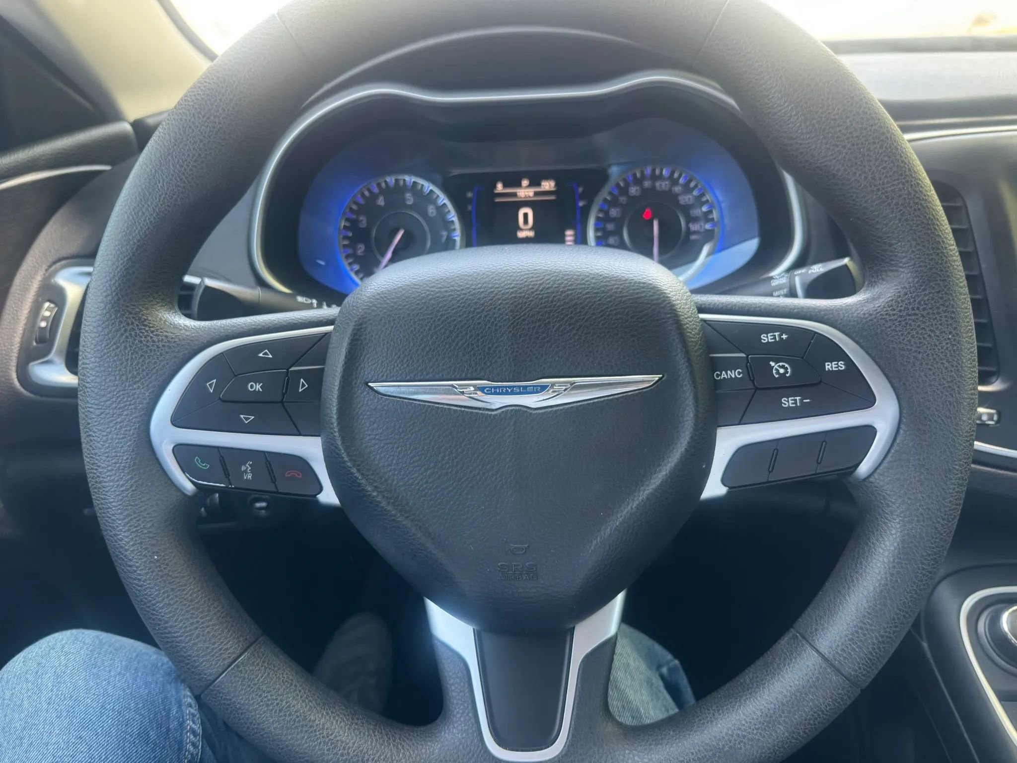 Used 2015 Chrysler 200 Limited image 27