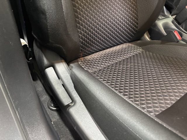 Used 2020 Nissan Versa S image 27