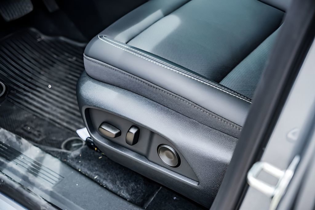 New 2026 GMC Terrain Elevation w/ Elevation Premium Package image 22