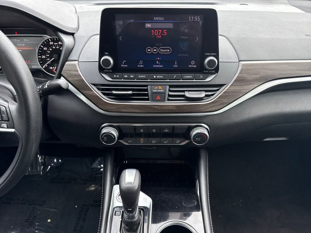 Used 2023 Nissan Altima 2.5 SV image 17