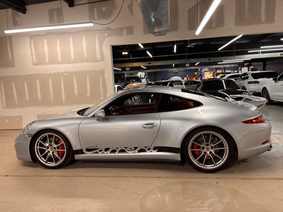 Used 2014 Porsche 911 Carrera 4S image 4