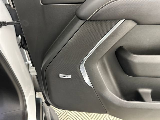 Used 2023 GMC Yukon SLT w/ SLT Premium Package image 29