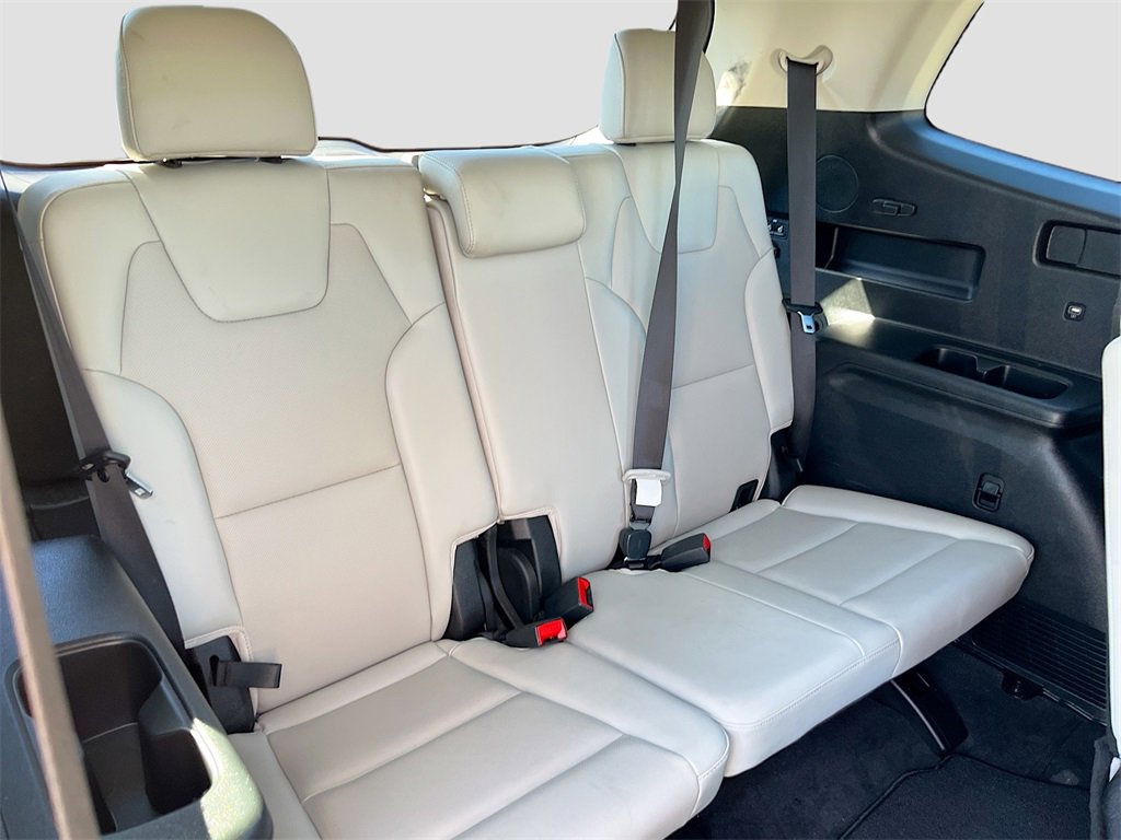 Used 2022 Kia Telluride S image 28