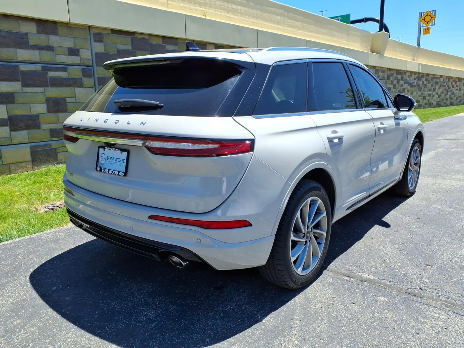 Used 2024 Lincoln Corsair Grand Touring w/ Equipment Group 301A AWD/4WD image 10