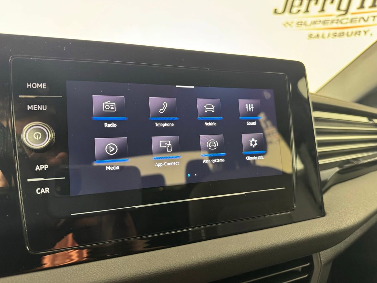 Used 2025 Volkswagen Jetta Sport FWD image 16
