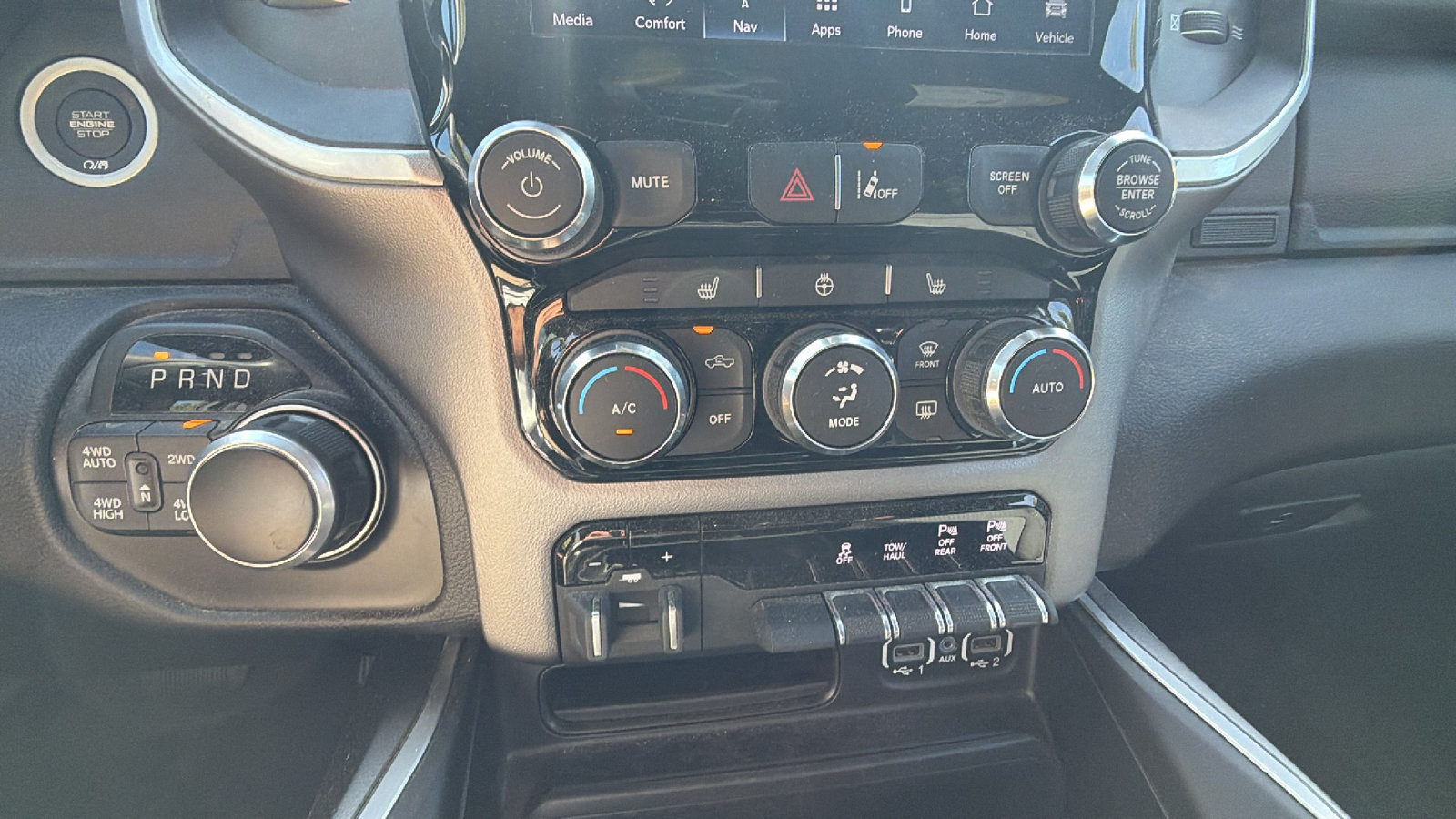 Used 2022 RAM 1500 Big Horn AWD/4WD image 34