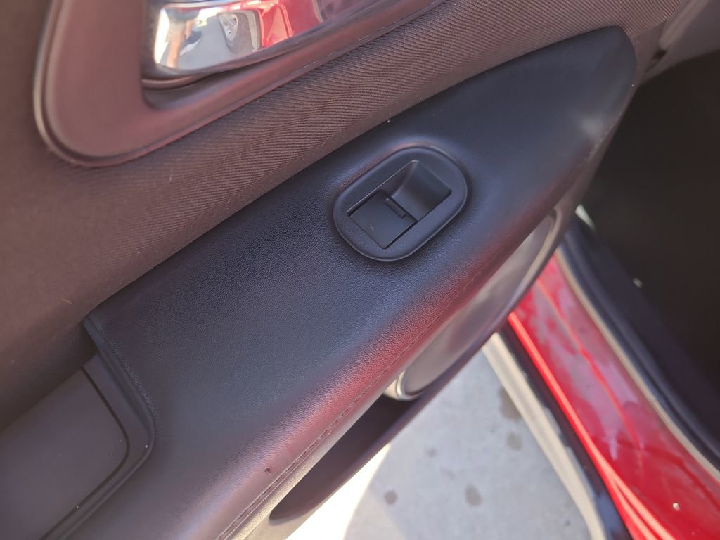 Used 2017 Honda HR-V LX image 13