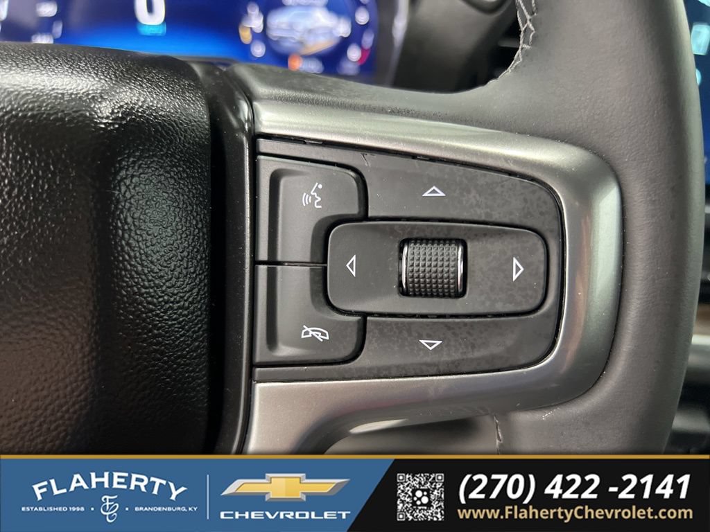 Used 2025 Chevrolet Silverado 1500 LT AWD/4WD image 25
