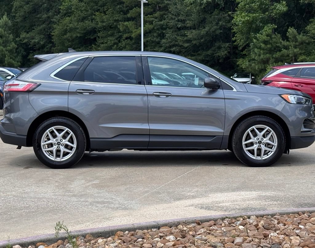 Used 2024 Ford Edge SEL AWD/4WD image 10