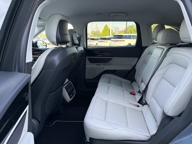 New 2026 Lincoln Nautilus Premier w/ Jet Appearance Package AWD/4WD image 16