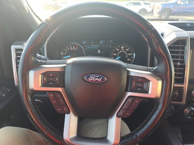 Used 2018 Ford F150 Platinum w/ Equipment Group 701A Luxury AWD/4WD image 14
