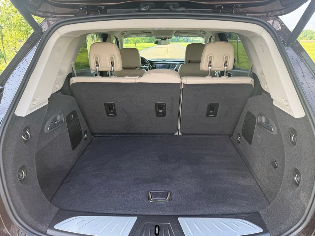 Used 2020 Buick Envision Essence FWD image 6