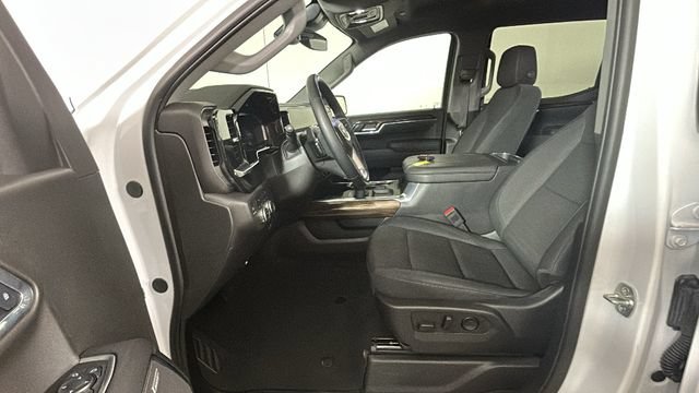 Used 2025 GMC Sierra 1500 Elevation w/ Preferred Package AWD/4WD image 11