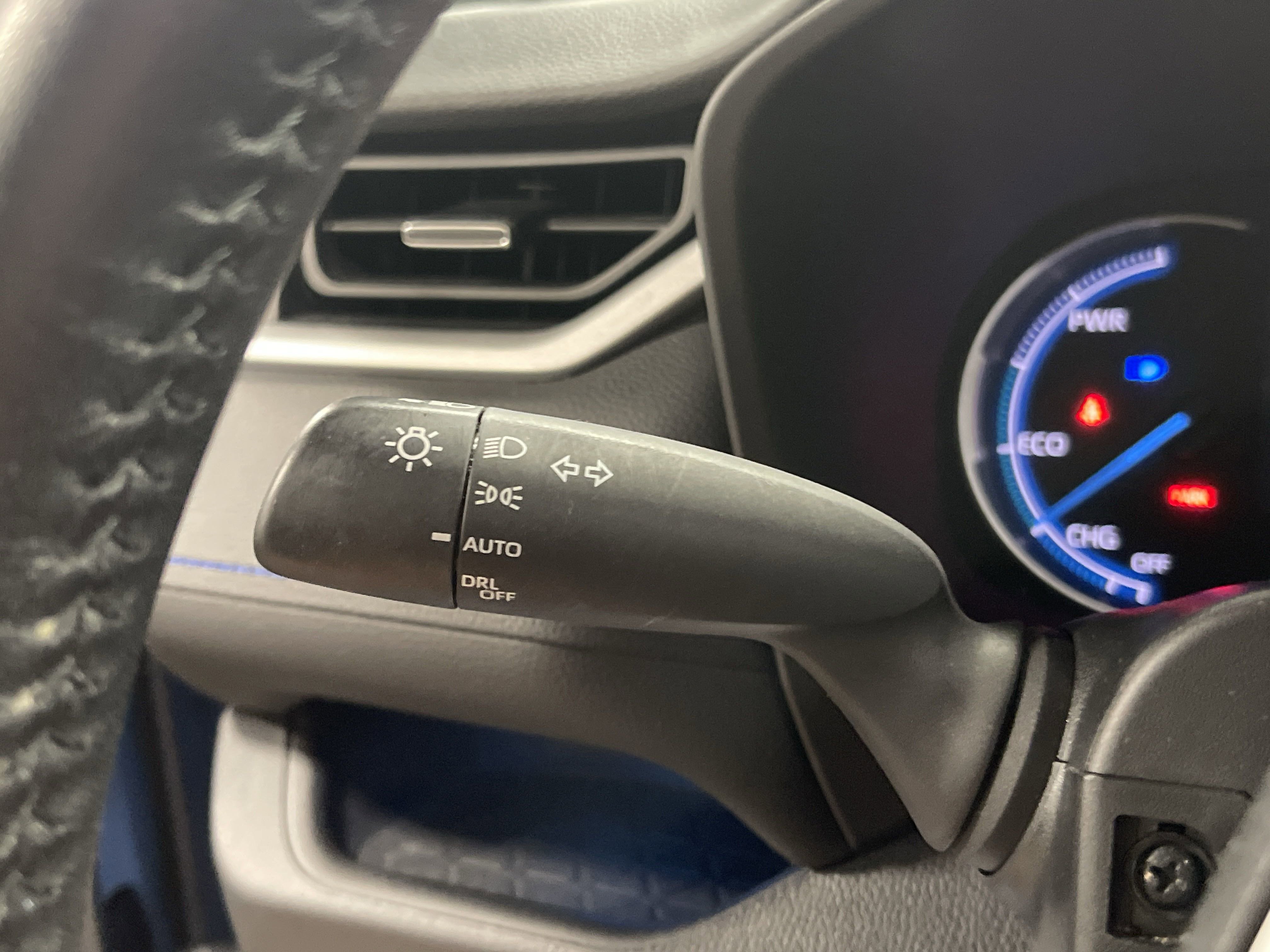 Used 2022 Toyota RAV4 XSE image 20