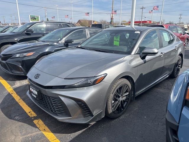 Used 2025 Toyota Camry SE w/ Multimedia Upgrade Package image 3