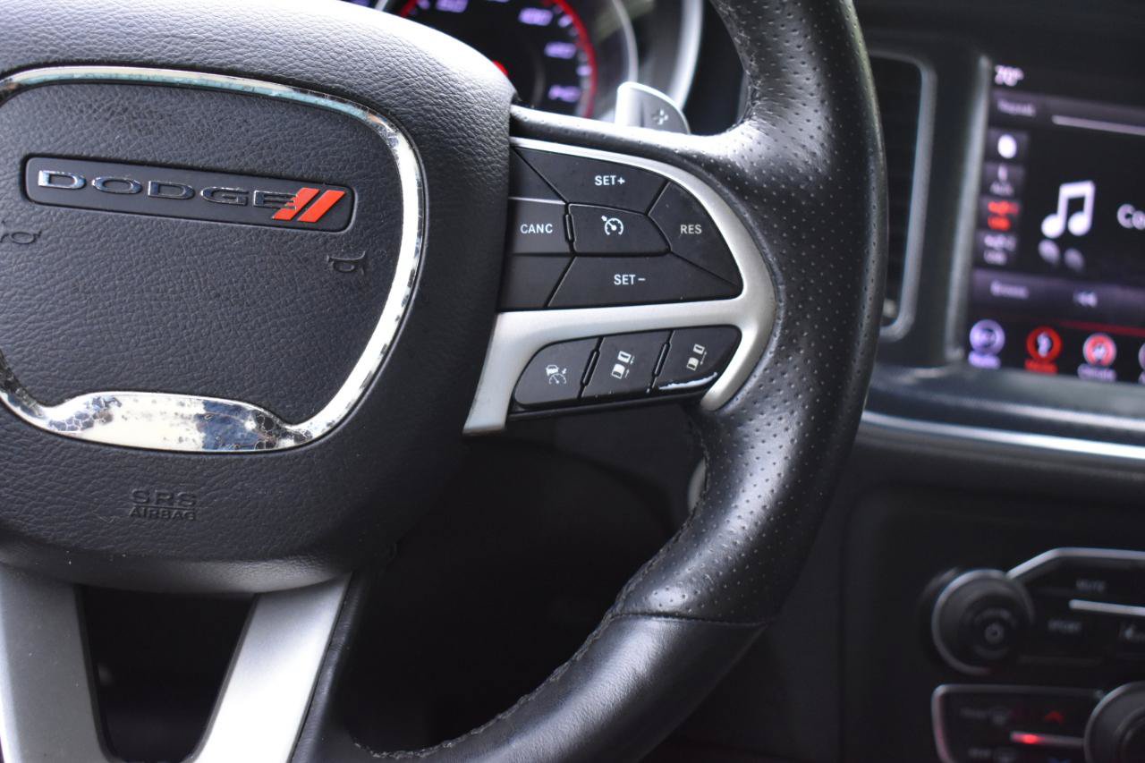 Used 2018 Dodge Charger R/T w/ Premium Group RWD image 33