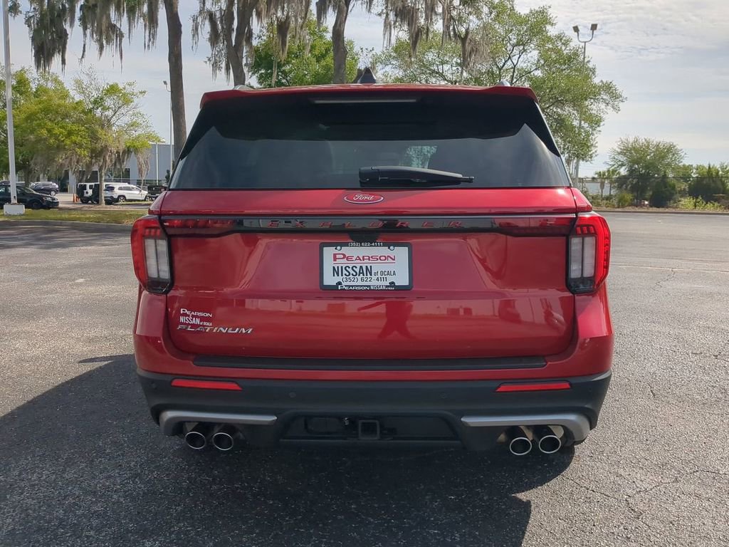 Used 2025 Ford Explorer Platinum w/ Ultimate Package image 5