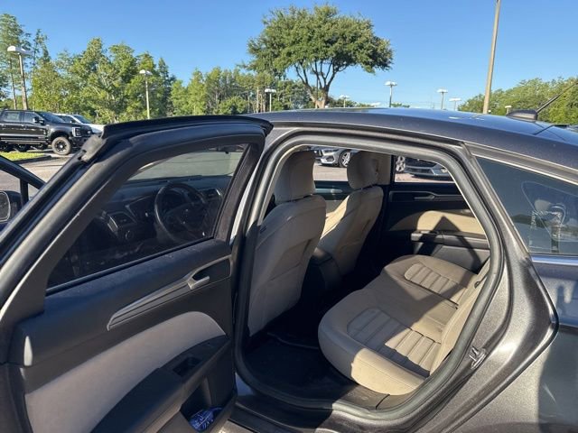 Used 2017 Ford Fusion S FWD image 14