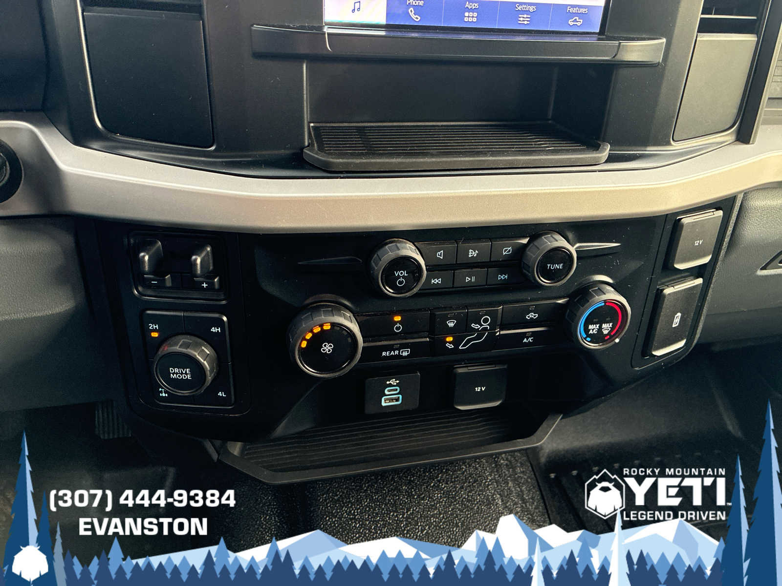 Used 2023 Ford F250 XL w/ Snow Plow Prep Package AWD/4WD image 18