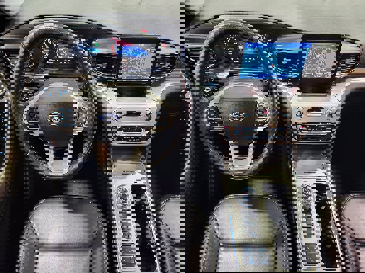 Used 2021 Ford Explorer XLT w/ Equipment Group 202A image 47