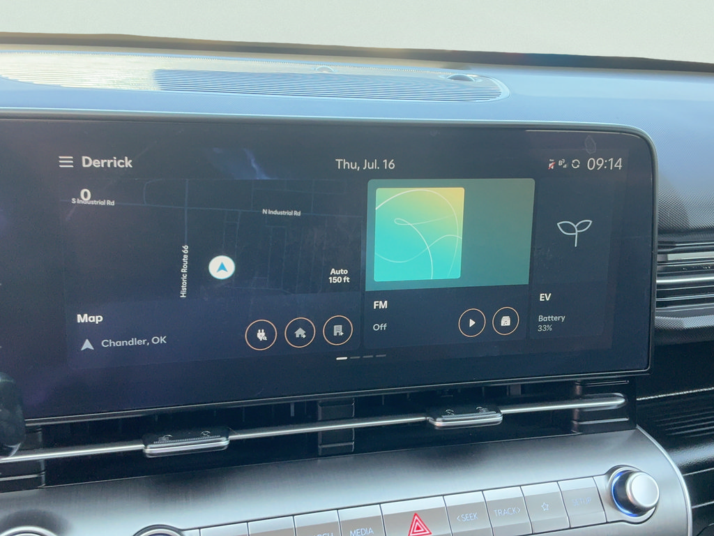 Used 2024 Hyundai Kona SEL FWD image 23