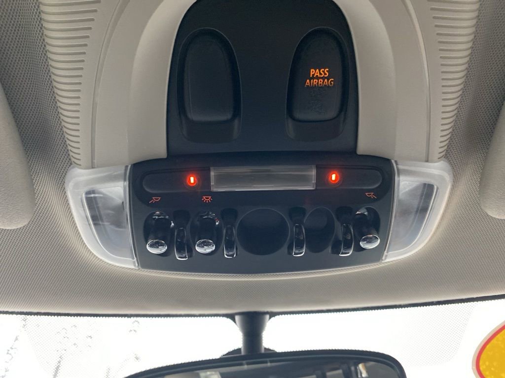 Used 2017 MINI Cooper 2-Door Hardtop image 24