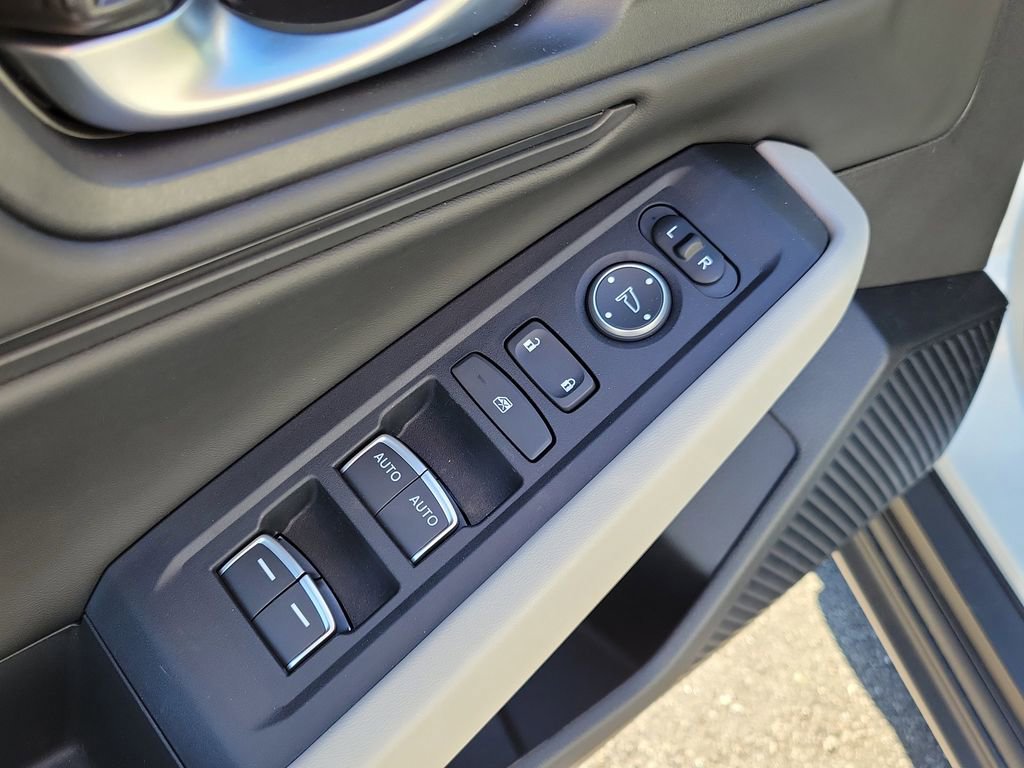 Certified 2025 Honda Accord SE image 19